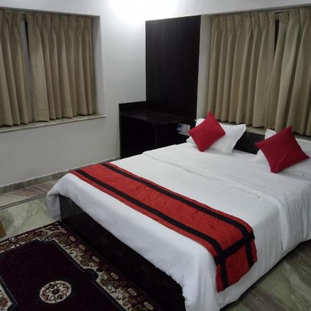 Singh Villa Calcutta Buitenkant foto