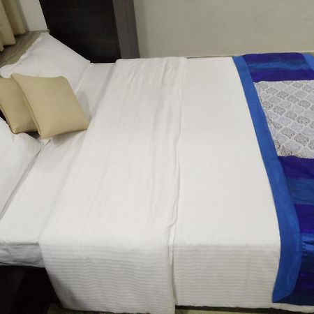 Singh Villa Calcutta Buitenkant foto