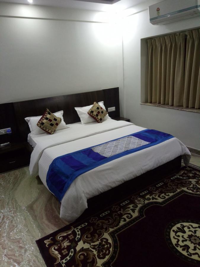 Singh Villa Calcutta Buitenkant foto