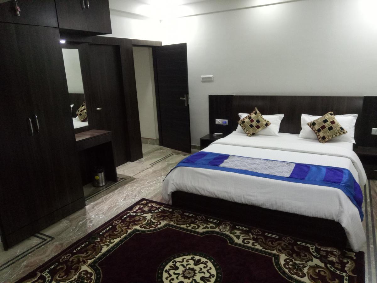 Singh Villa Calcutta Buitenkant foto