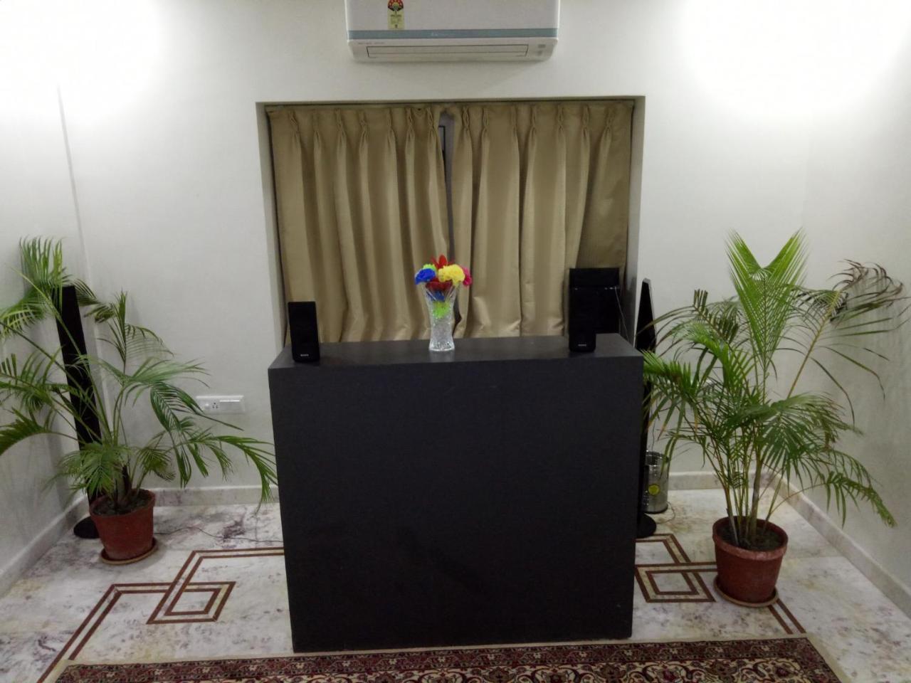 Singh Villa Calcutta Buitenkant foto
